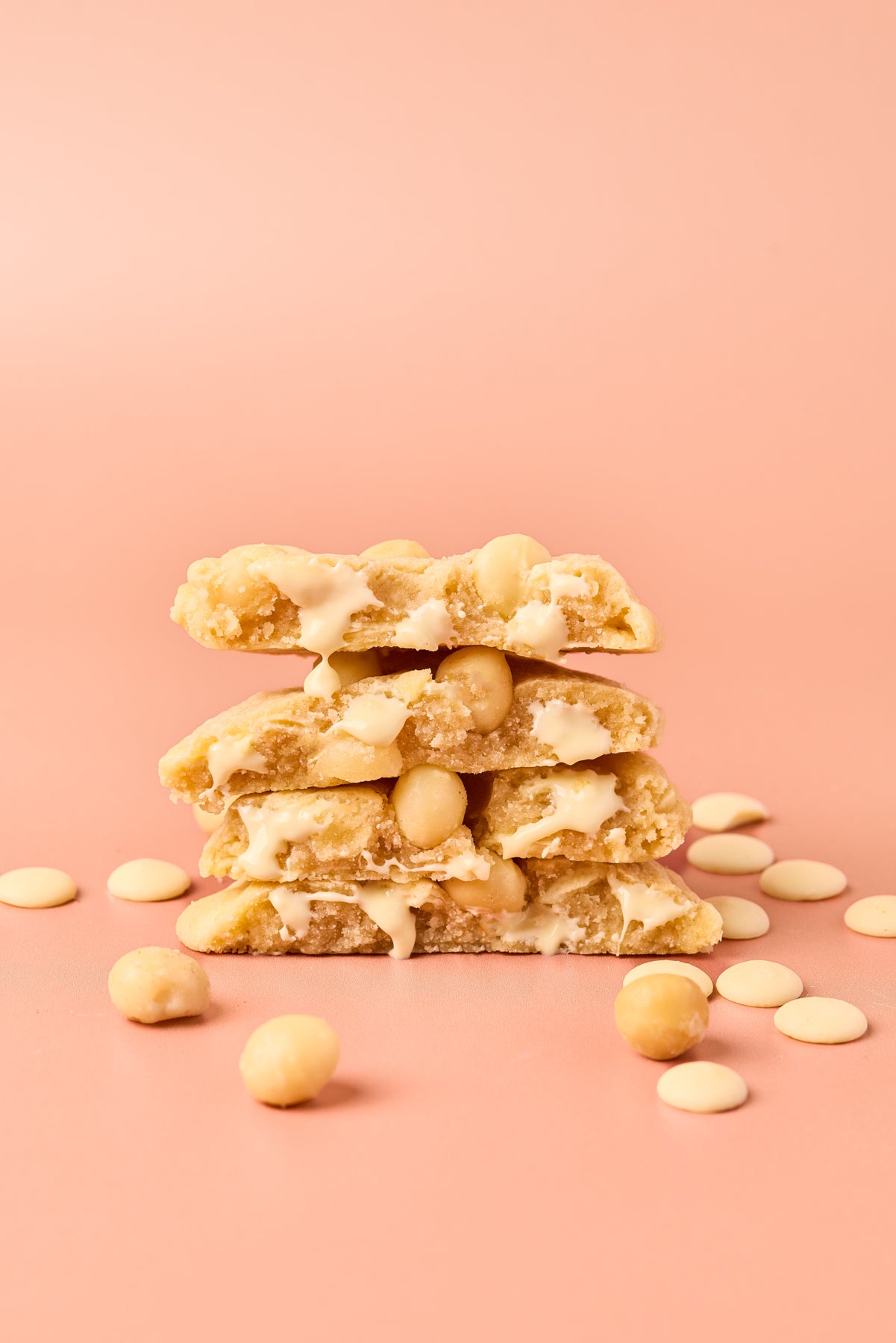 White chocolate & macadamia nut